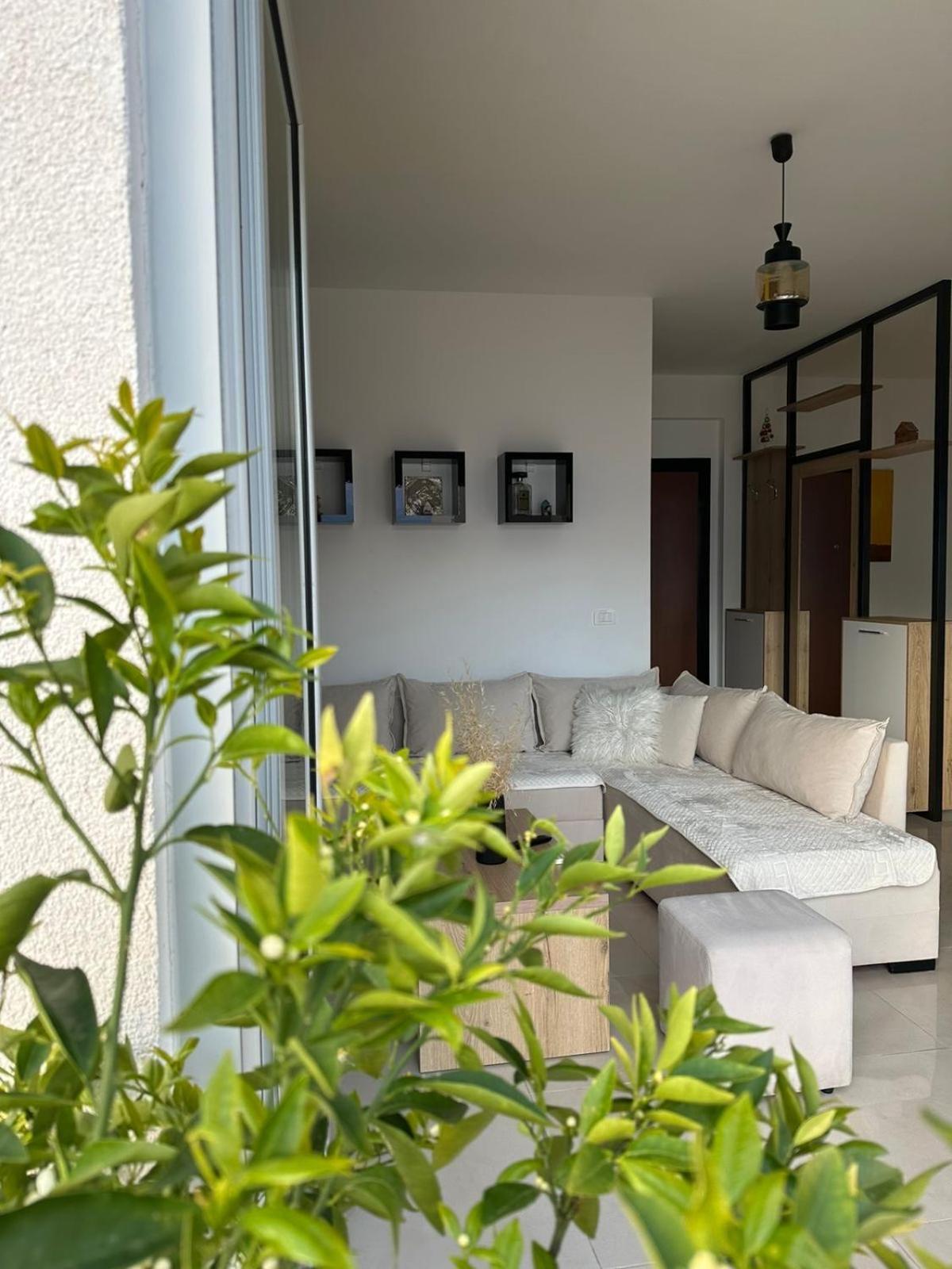 Marsela Gurma Apartments Sarandë Exteriör bild