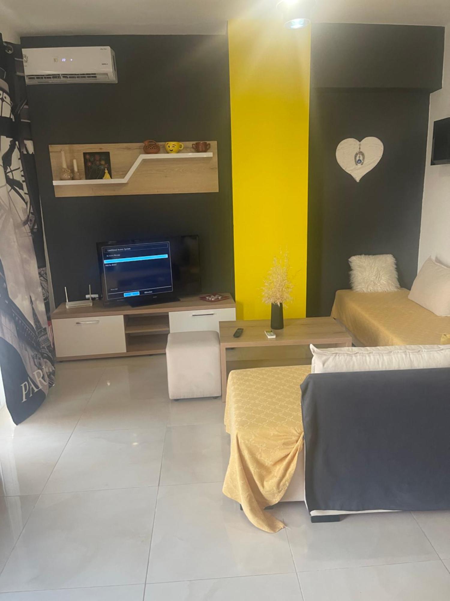 Marsela Gurma Apartments Sarandë Exteriör bild