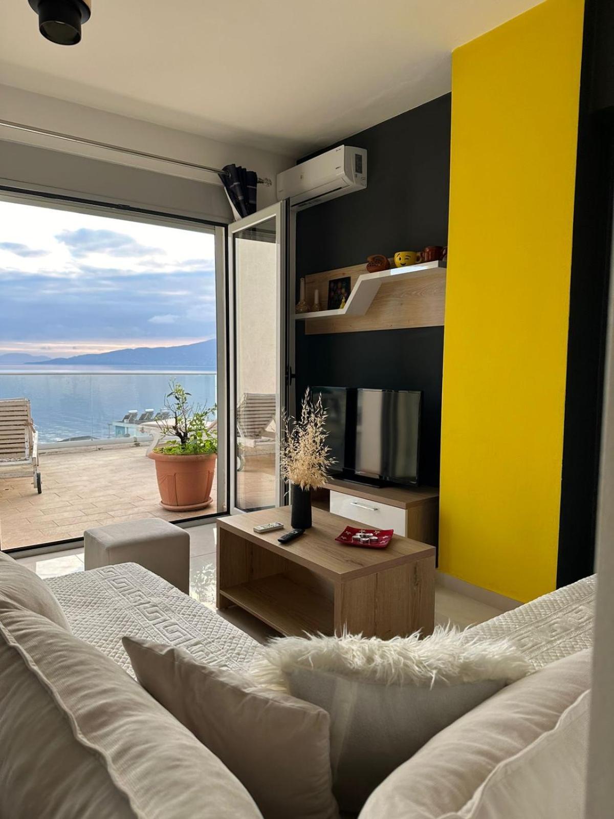 Marsela Gurma Apartments Sarandë Exteriör bild